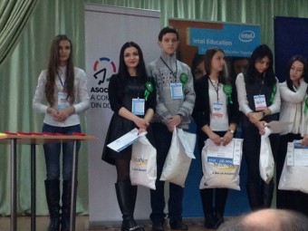 image-97d32abee0bc6263c59eaf265b03c7757bbc3da12e1f32b92a3229c8e95c68eb-V